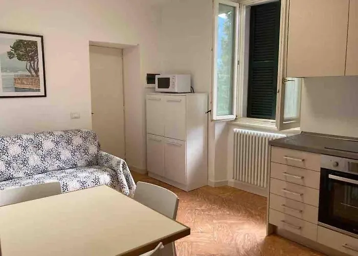 Cozy Escape In דירה